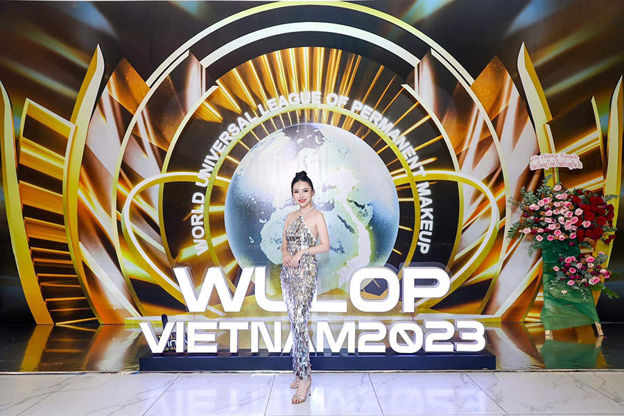 A QUAN 1 AMY QUYNH ANH 1