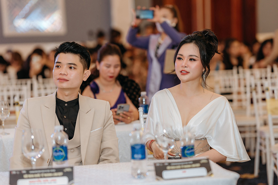 charkling nguyen thi thanh van9