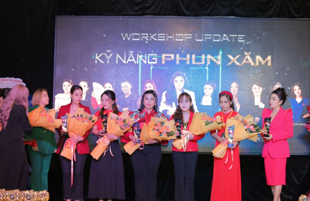 master jenny phuong trinh dien ky thuat xam chi tay cai van day man nhan tai workshop update season 1 ky nang phun xam ben tre 2024