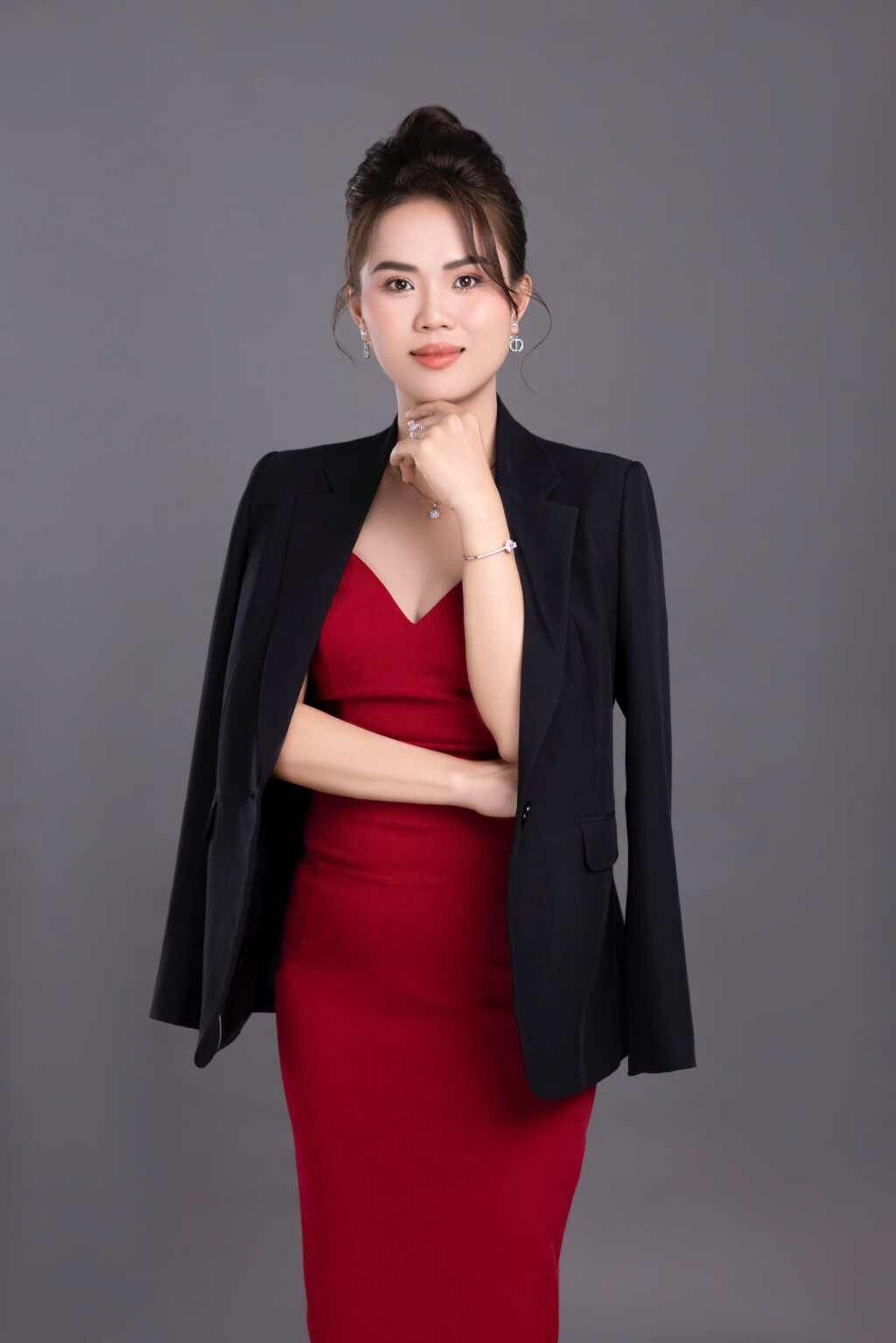annie academy hanh trinh khong ngung vuon xa cua ceo thuy an trong nganh fb va spa