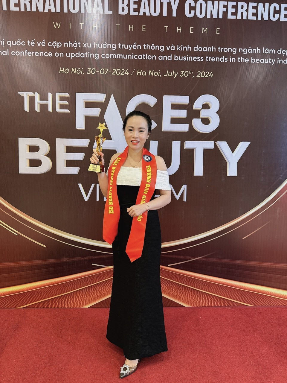 ceo nguyen thi le quyen khach moi vip tai the face beauty 2024 tai ha noi 2