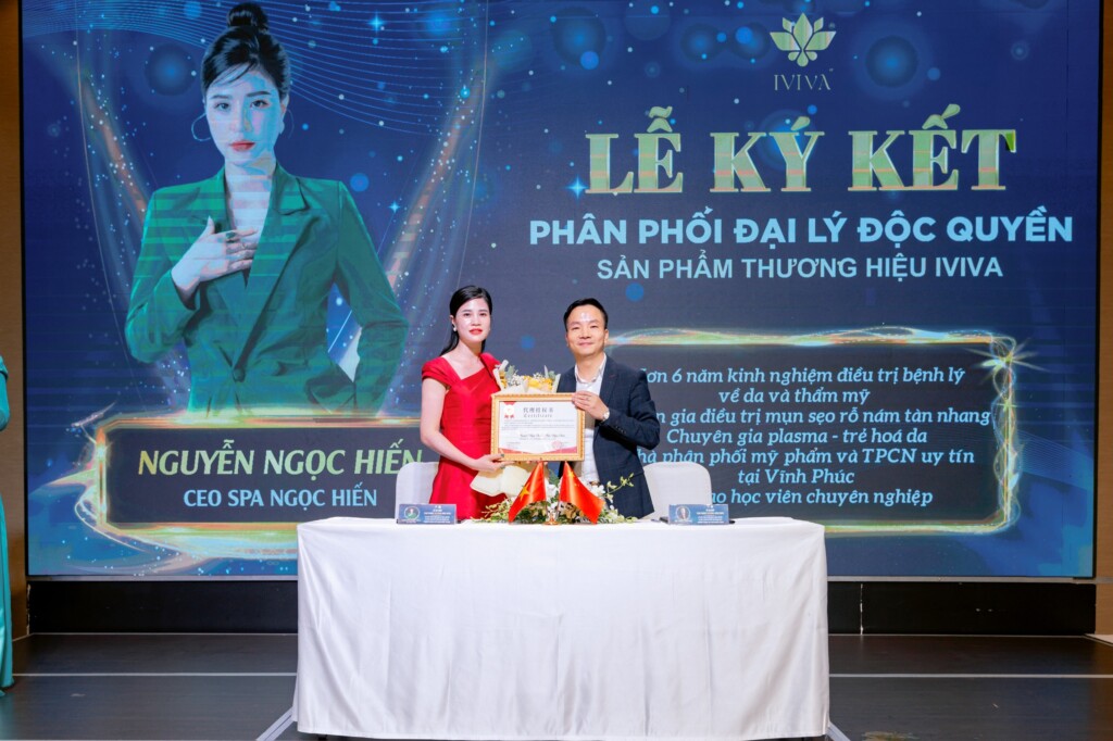 master nguyen ngoc hien ky ket thoa thuan phan phoi doc quyen san pham tai le ra mat san pham thuong hieu iviva