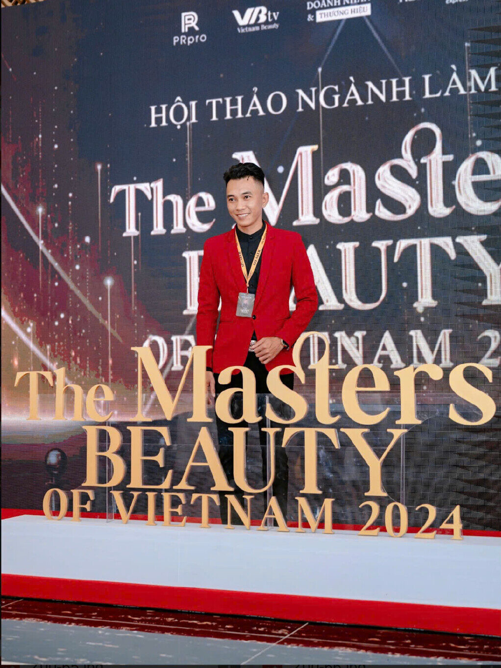 master tam kim dot pha nghe thuat phun chan may voi ky thuat softbrows tai the masters beauty of vietnam 2024 11 e1725163926345