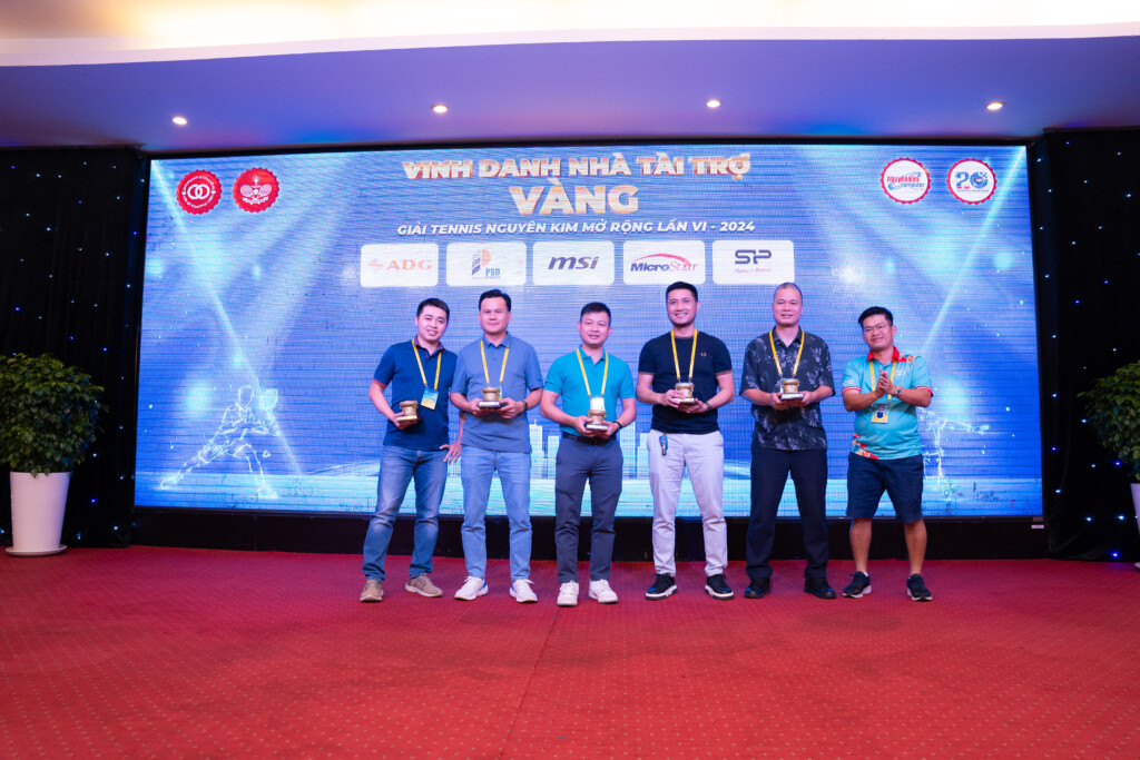 giai tennis nguyen kim doanh nhan vi cong dong mo rong lan vi 2024 thanh cong tron ven va am ap tinh nguoi 3