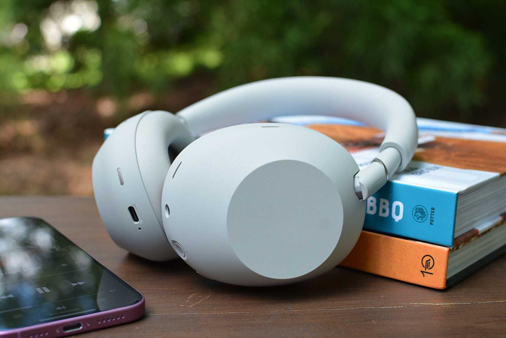 bose quietcomfort ultra co phai la doi thu xung tam voi sony wh