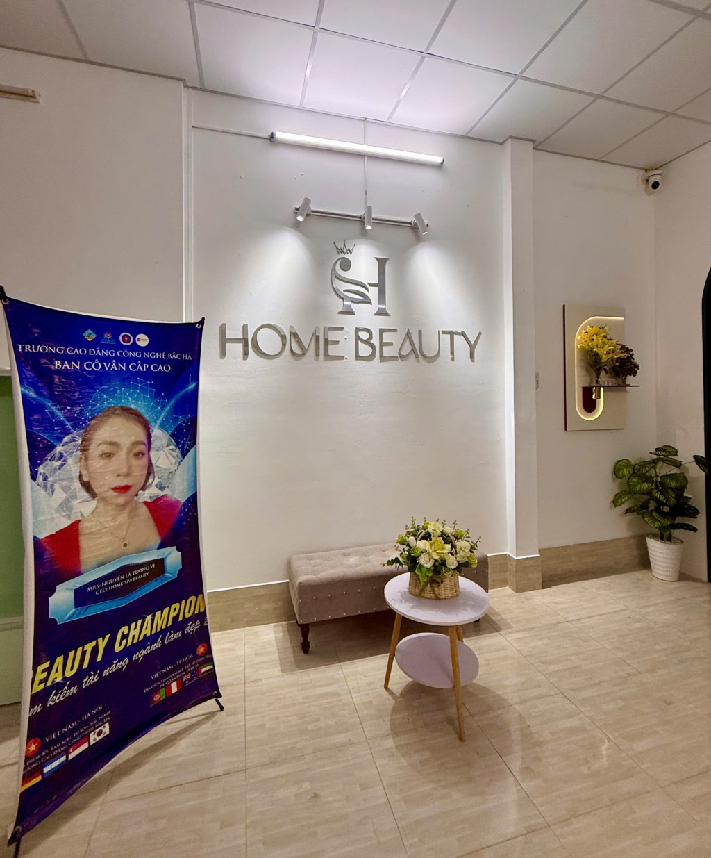 Nguyễn Lã Tương Vi Tổ Chức Lễ Khai Trương Home Beauty: Thương Hiệu Làm Đẹp Tạo Dựng Ấn Tượng 4 3